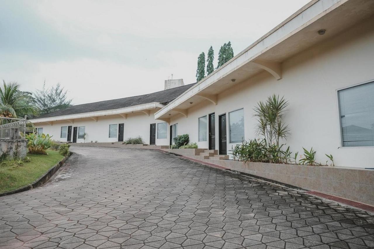 Reddoorz Premium @ Jalan Pal 10 Jambi Hotel Kültér fotó