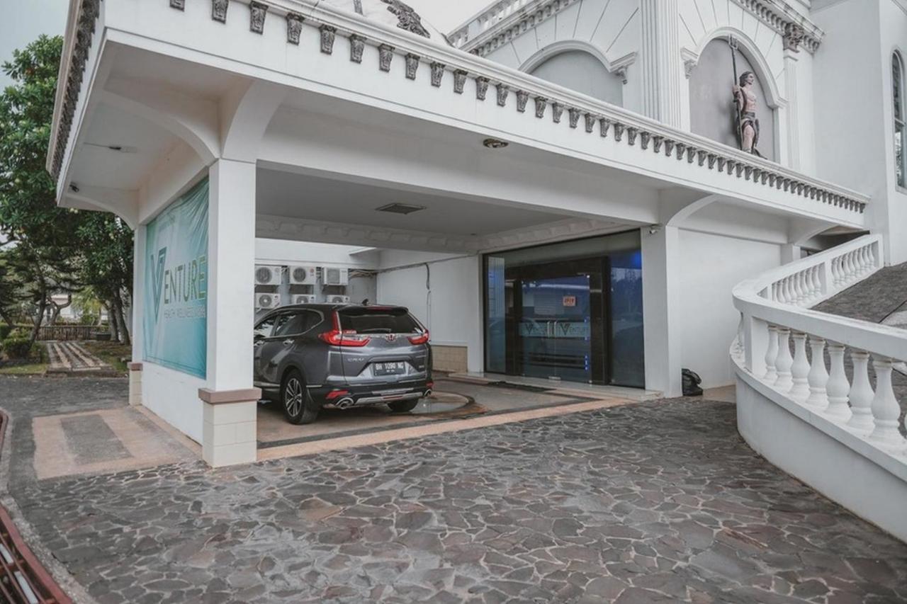 Reddoorz Premium @ Jalan Pal 10 Jambi Hotel Kültér fotó